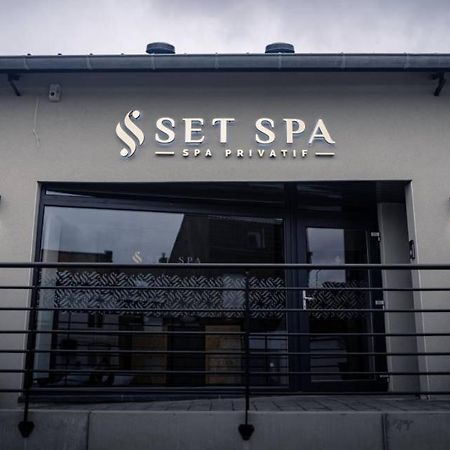 Set Spa Mouscron Exteriér fotografie