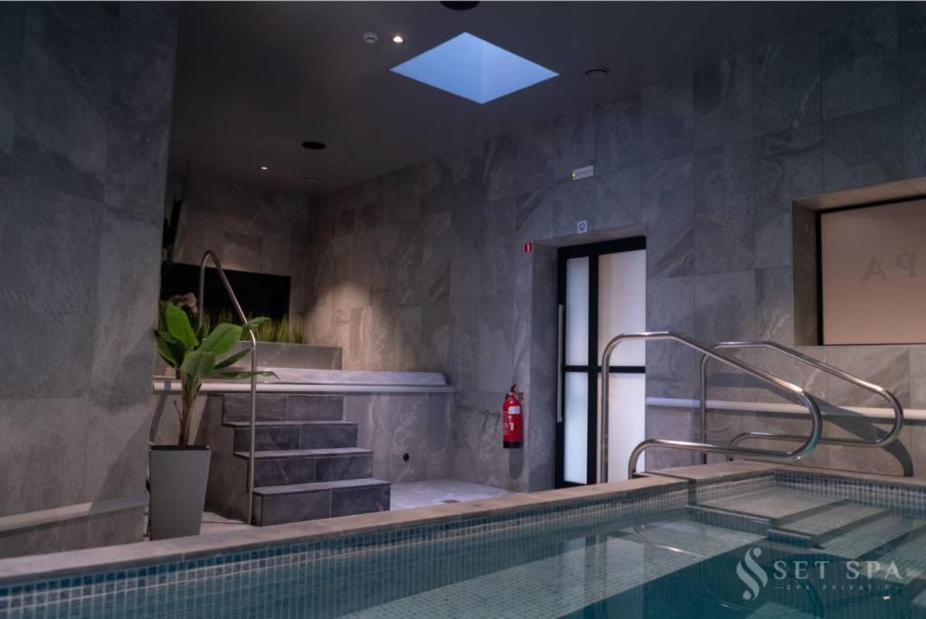 Set Spa Mouscron Exteriér fotografie